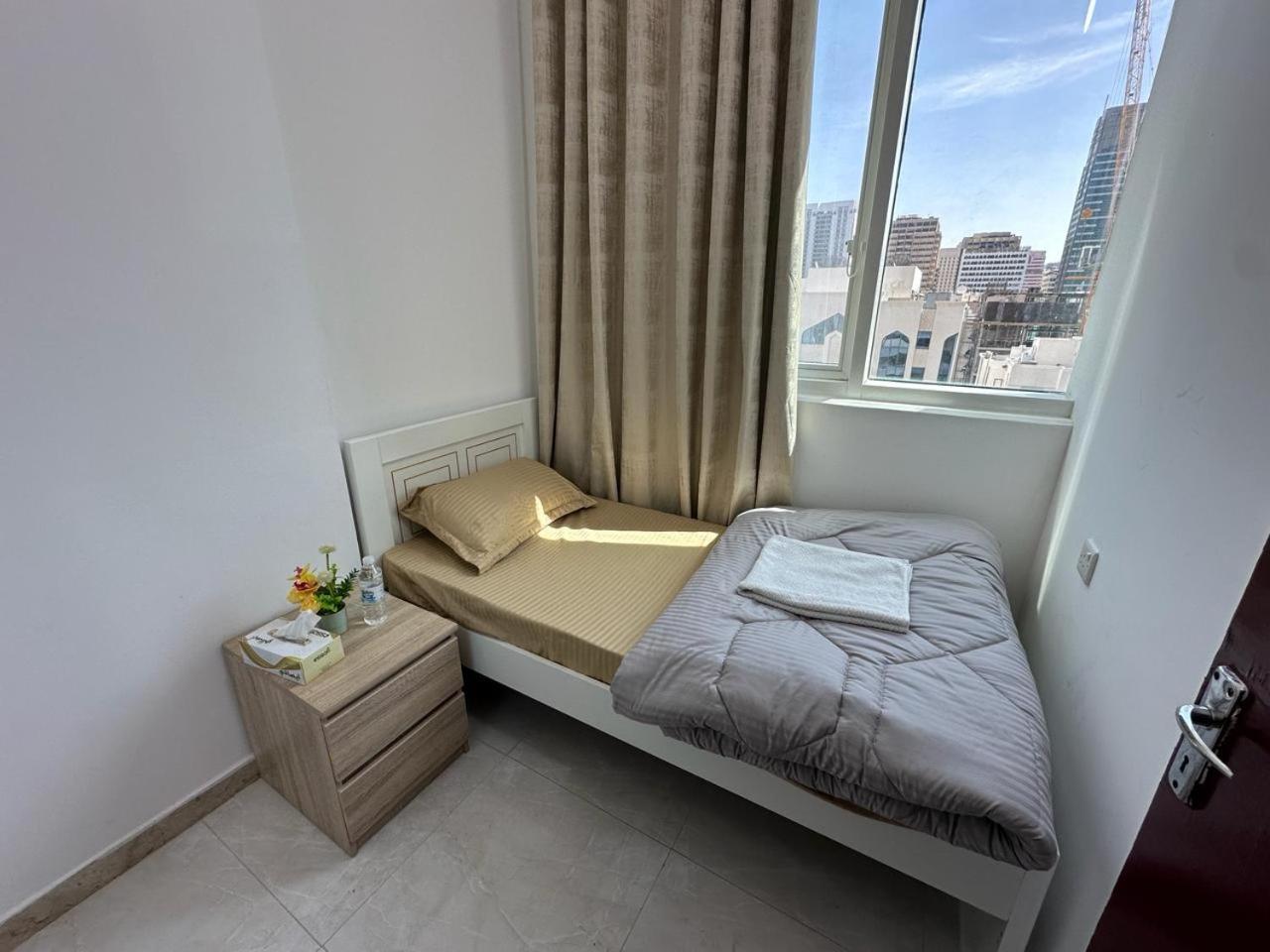 Corniche Street - Stunning Room Abu Dabi Exterior foto