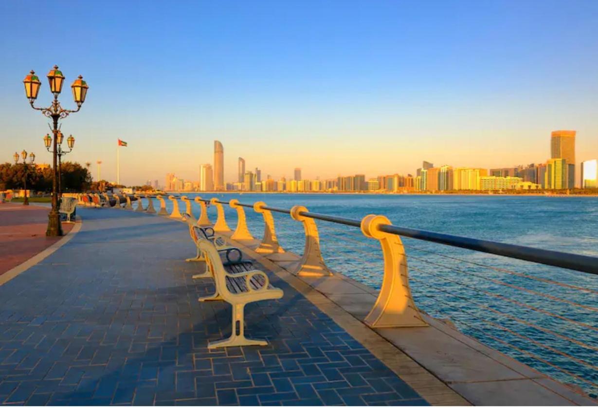 Corniche Street - Stunning Room Abu Dabi Exterior foto