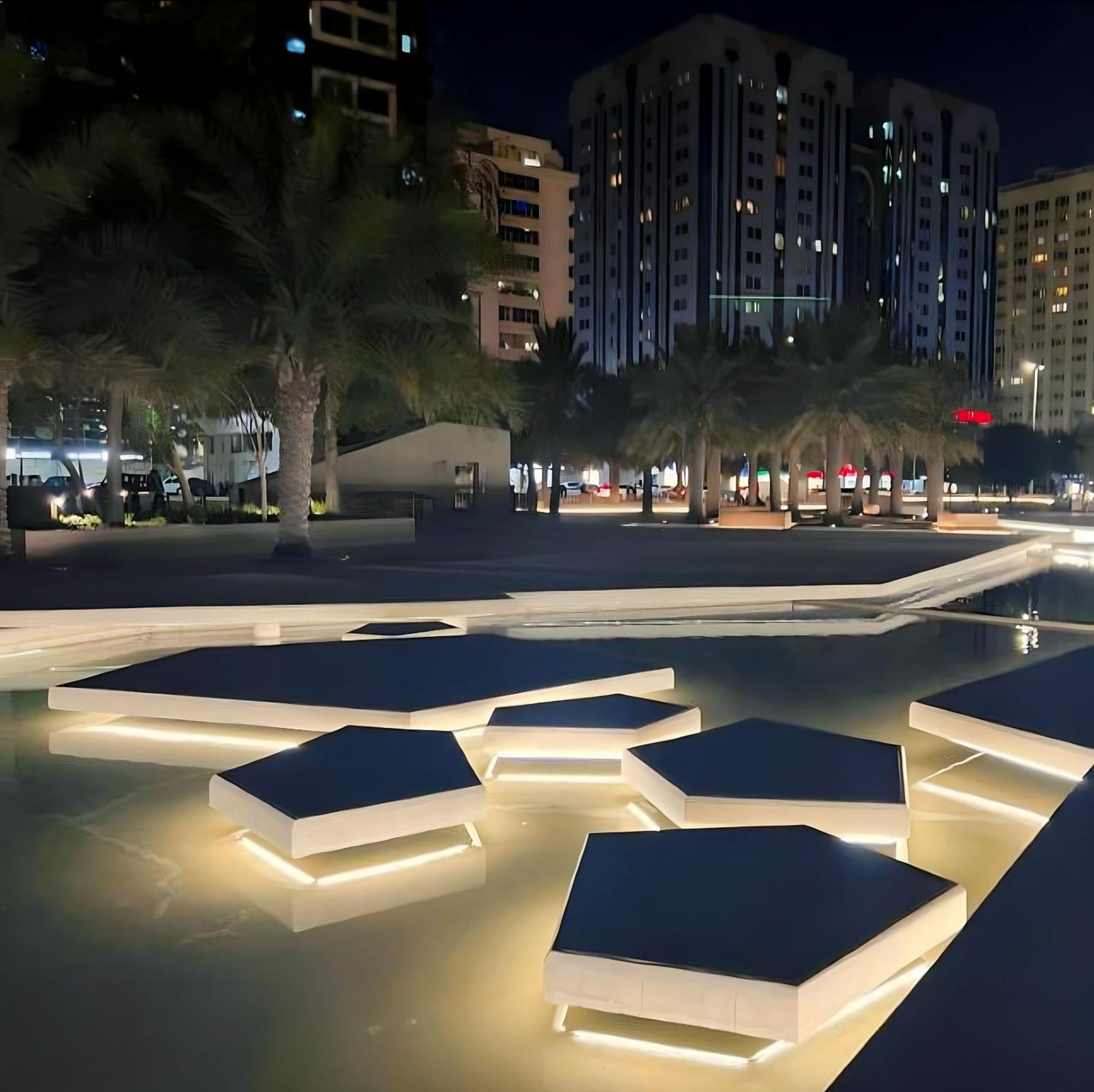 Corniche Street - Stunning Room Abu Dabi Exterior foto